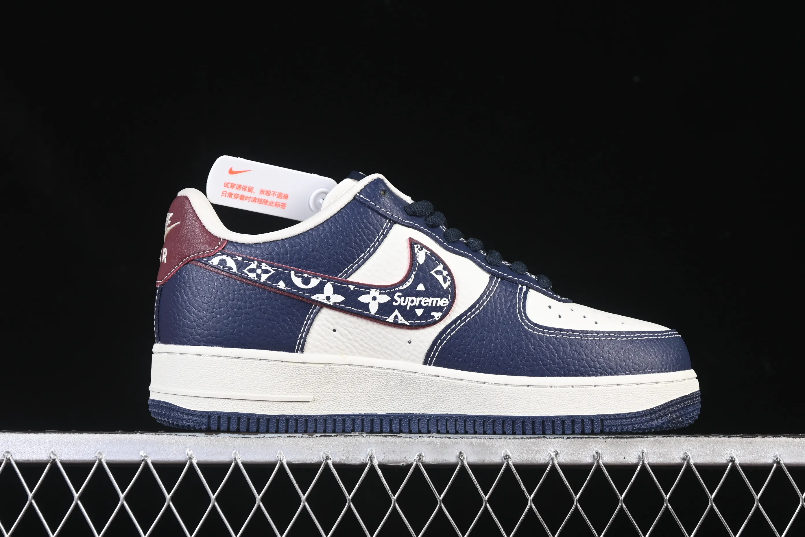 All categories Nk Air Force 1 Air Force series Nk Air Force 1 Low Air Force low top Nike Air Force 1'07 Low Sup tripartite joint white blue wine red Air Force 1 low top casual sneakers YF9511-801